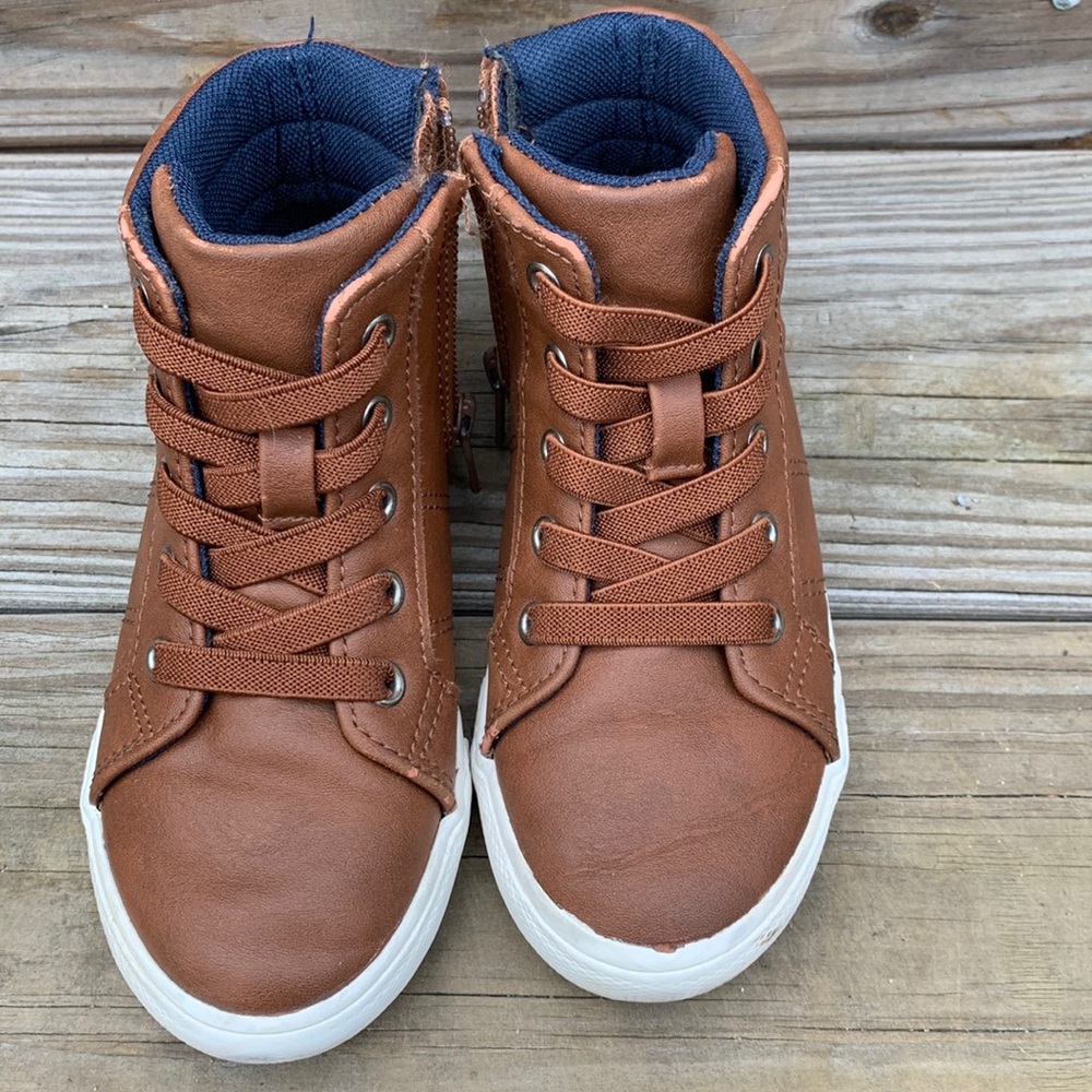 Cat & Jack high top leather zip up shoes